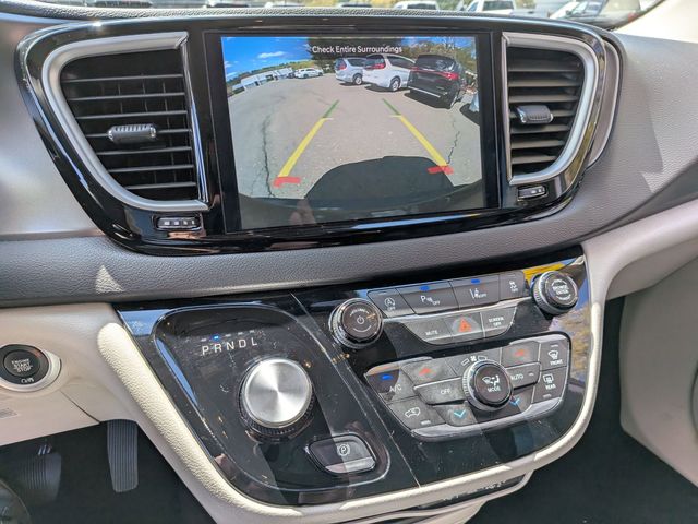 Used 2024 Chrysler Pacifica - photo 21