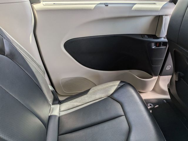 Used 2024 Chrysler Pacifica - photo 25