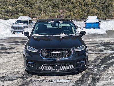 Used 2024 Chrysler Pacifica Touring L Minivan for sale #D7140 - photo 2