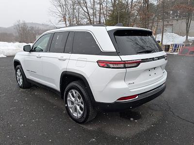 Used 2023 Jeep Grand Cherokee - photo 1