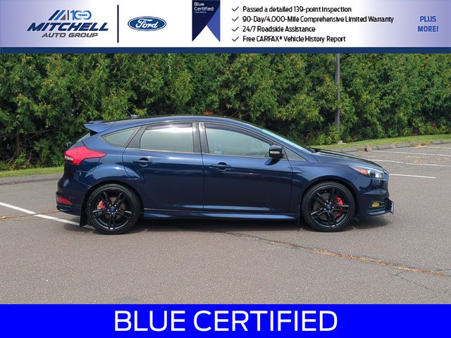Used 2017 Ford Focus - photo 2
