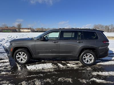 Used 2022 Jeep Grand Cherokee L Limited for sale #L7383 - photo 2