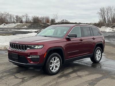 Used 2023 Jeep Grand Cherokee - photo 1
