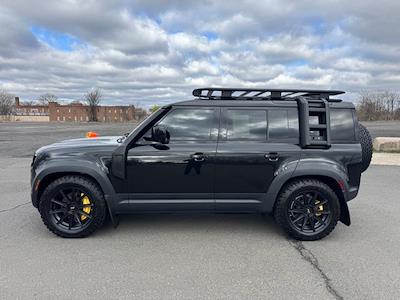Used 2020 Land Rover Defender - photo 2