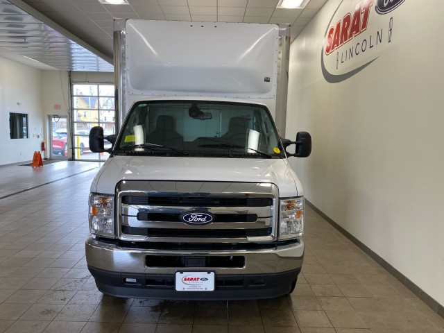 New 2026 Ford E-450 - photo 6