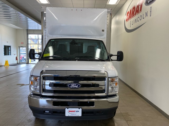 New 2026 Ford E-450 - photo 6