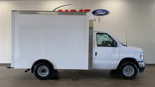 New 2026 Ford E-350 - photo 5