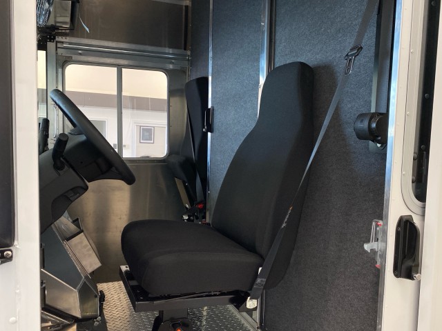 New 2026 Ford E-450 - photo 12