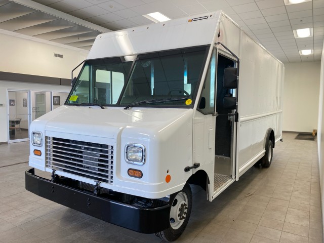 New 2026 Ford E-450 - photo 7