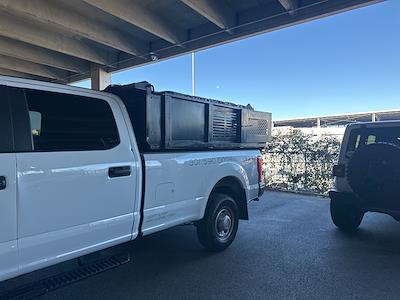 2018 Ford F-350 Crew Cab SRW 4WD Pickup for sale #C03368Z - photo 2