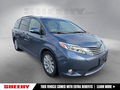 Used 2015 Toyota Sienna - photo 1