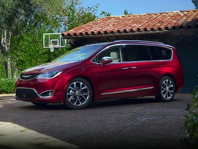 Used 2020 Chrysler Pacifica - photo 1