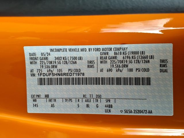 Used 2024 Ford F-550 - photo 19