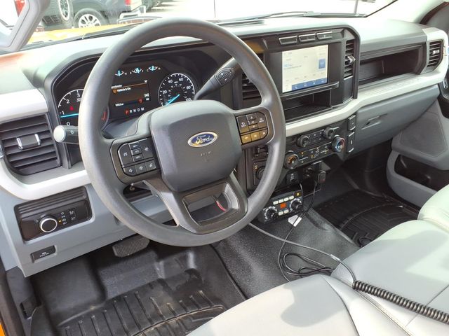 Used 2024 Ford F-550 - photo 23