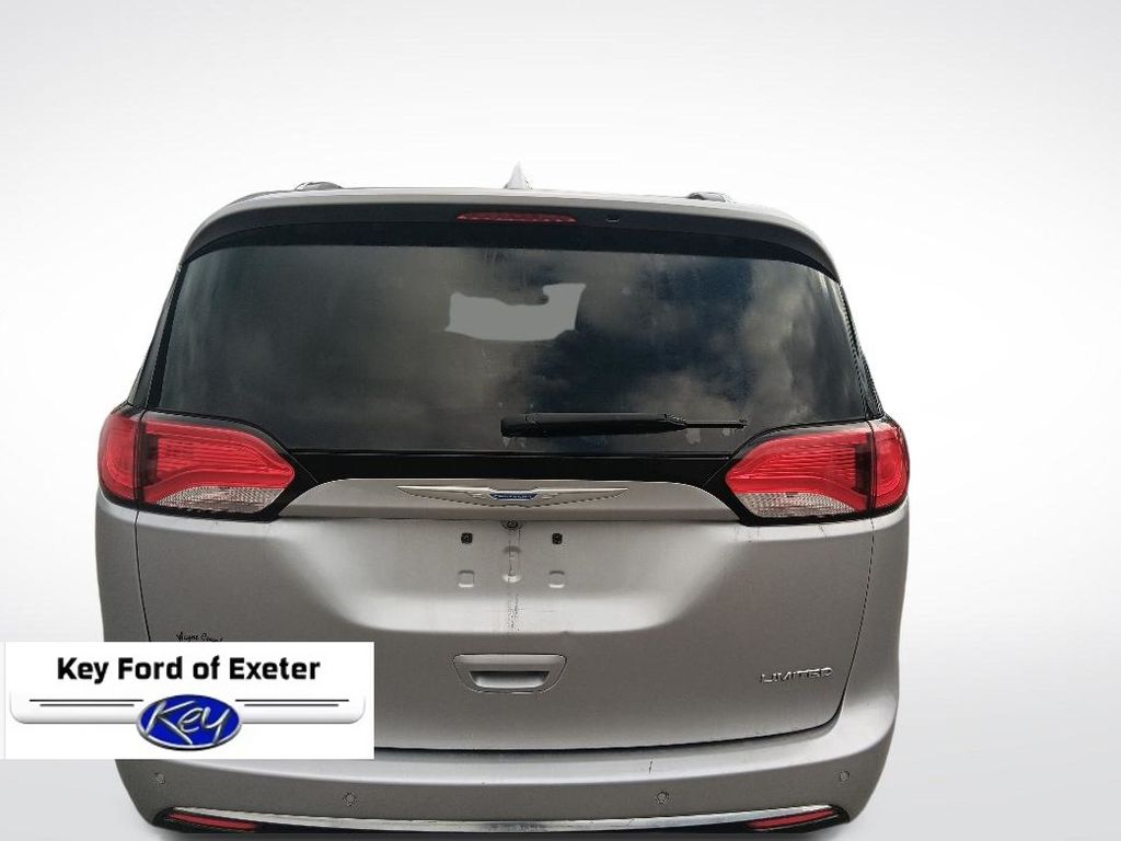 Used 2018 Chrysler Pacifica - photo 11