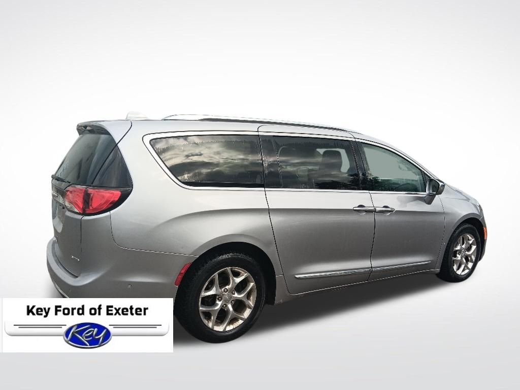 Used 2018 Chrysler Pacifica - photo 13