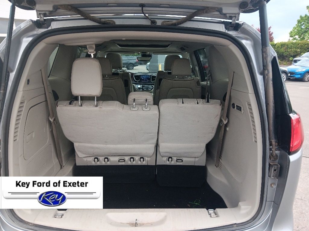 Used 2018 Chrysler Pacifica - photo 14