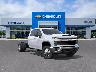 New 2025 Chevrolet Silverado 3500 LT Crew Cab 4WD 60 CA Cab Chassis for sale #C25076 - photo 1