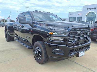New 2025 Ram 3500 Lone Star Crew Cab 4x4 DRW Pickup for sale #B250942 - photo 2