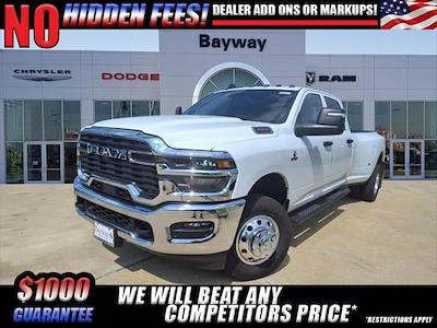 New 2026 Ram 3500 Tradesman Crew Cab 4x4 DRW Pickup for sale #B260012 - photo 1