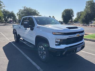 New 2025 Chevrolet Silverado 2500 Custom Crew Cab 4WD Pickup for sale #250995 - photo 1