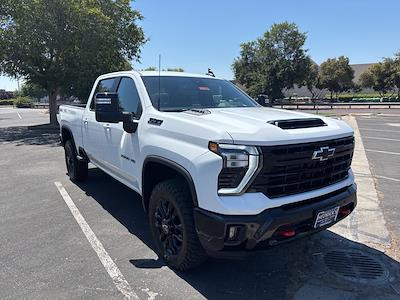 New 2025 Chevrolet Silverado 2500 LT Crew Cab 4WD Pickup for sale #251006 - photo 1