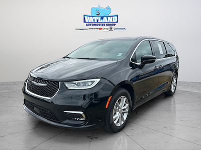 Used 2026 Chrysler Pacifica Select Minivan for sale #C260214A - photo 1