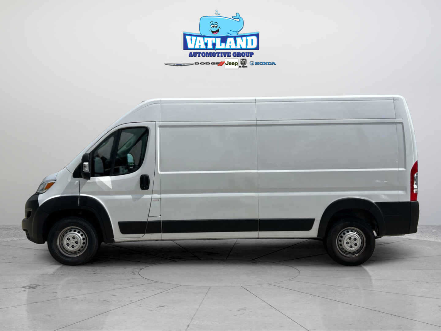 Used 2024 Ram ProMaster 2500 - photo 1