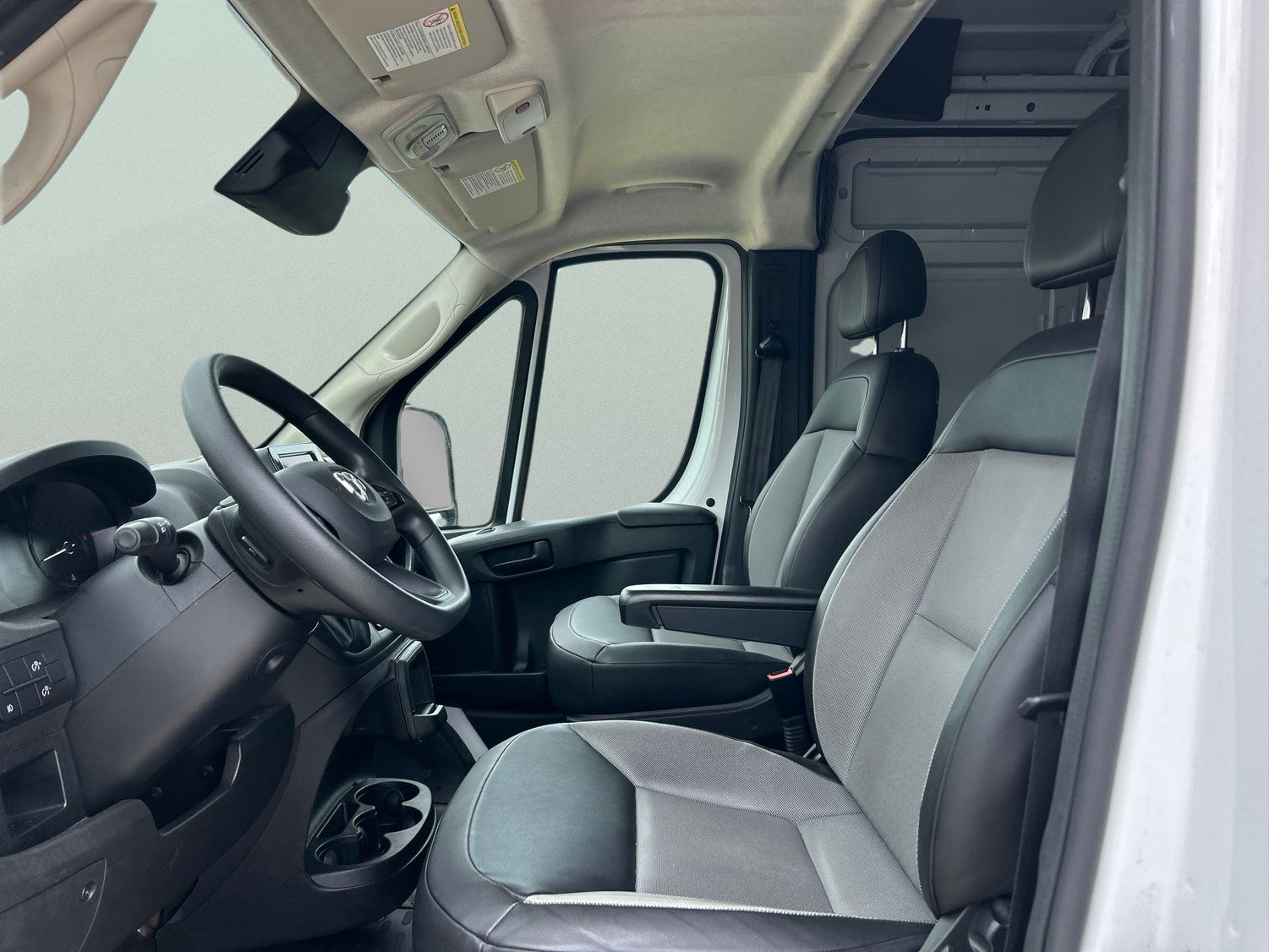 Used 2024 Ram ProMaster 2500 - photo 10