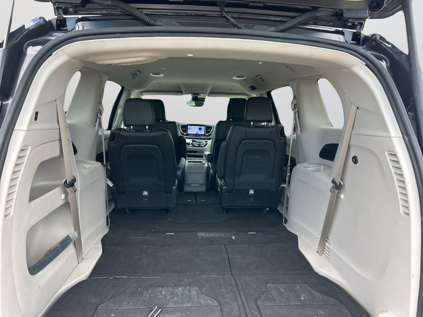 Used 2023 Chrysler Pacifica - photo 37