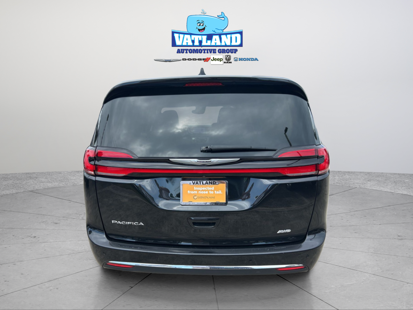 Used 2023 Chrysler Pacifica - photo 6