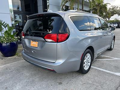 2020 Chrysler Pacifica FWD, Minivan for sale #CP8065 - photo 2