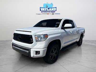 Used 2016 Toyota Tundra - photo 1