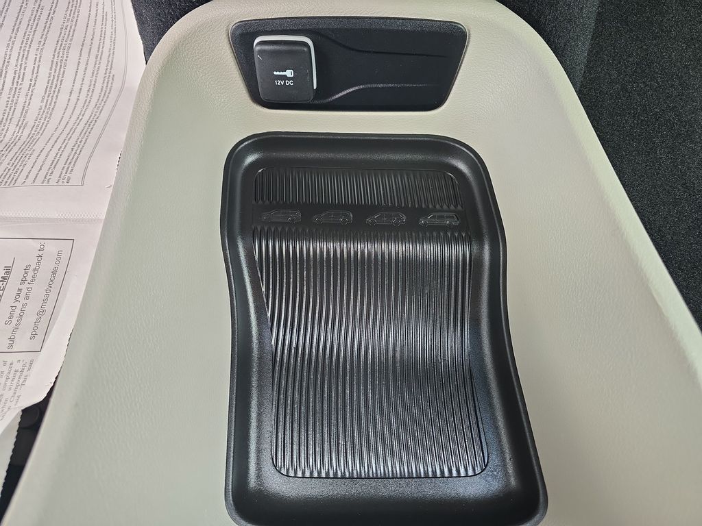 Used 2023 Chrysler Pacifica - photo 22