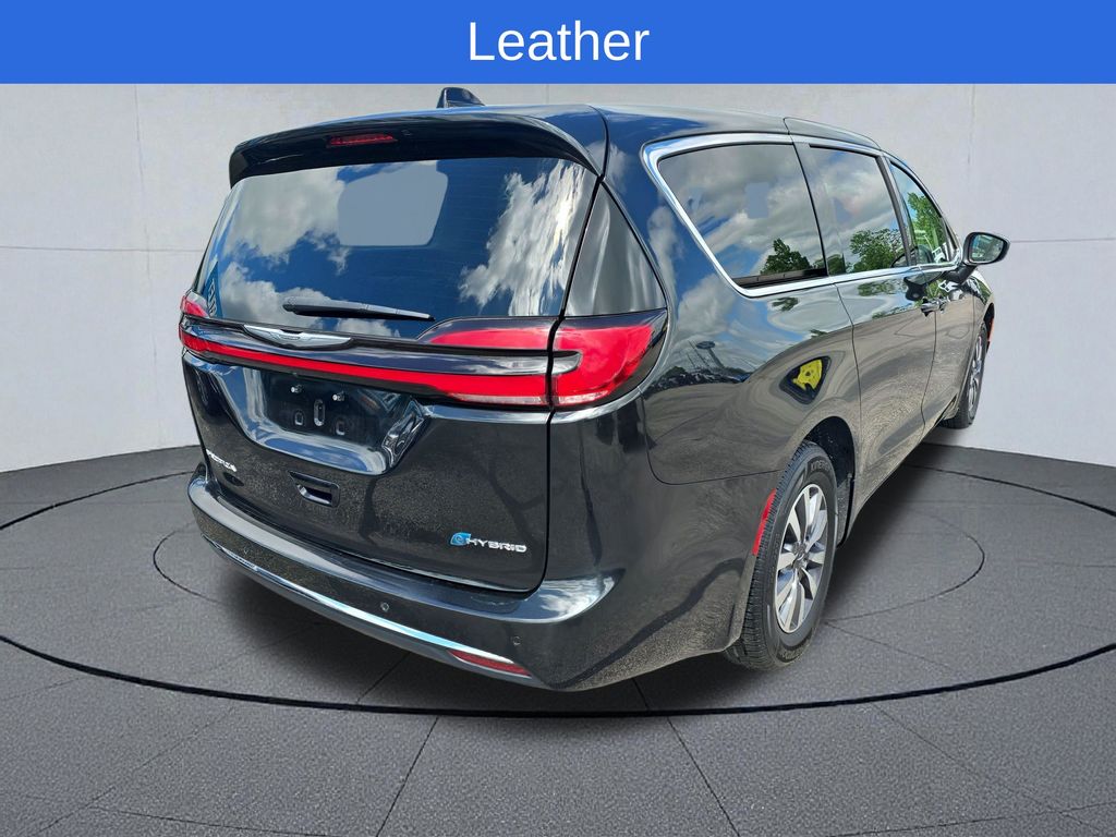 Used 2023 Chrysler Pacifica - photo 30