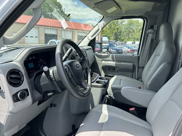 New 2025 Ford E-450 - photo 11
