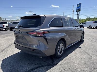 2021 Toyota Sienna FWD Minivan for sale #Q002115 - photo 2