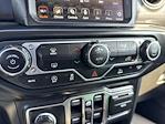 2022 Jeep Gladiator Crew Cab 4x4 Pickup for sale #Q179318 - photo 10