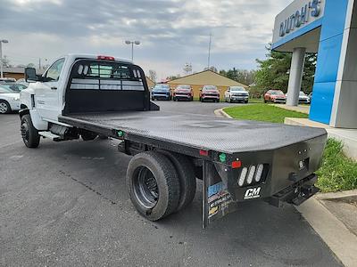 Used 2022 Chevrolet Silverado 6500 Work Truck Regular Cab 4x4 Flatbed Truck for sale #678089 - photo 2