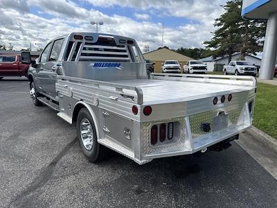 New 2025 Chevrolet Silverado 3500 LT Crew Cab 4x4 Flatbed Truck for sale #C4788 - photo 2