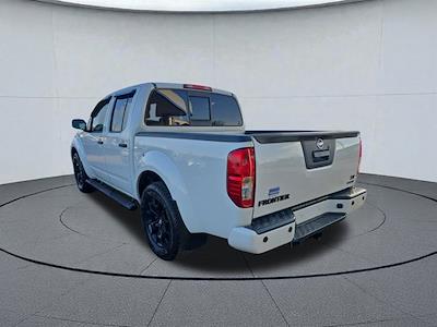 Used 2018 Nissan Frontier SV Crew Cab for sale #D753775 - photo 2