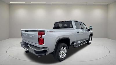 2022 Chevrolet Silverado 2500 Crew Cab 4WD Pickup for sale #Q116773 - photo 2