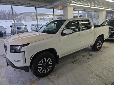 Used 2022 Nissan Frontier SV Crew Cab for sale #25C68B - photo 2
