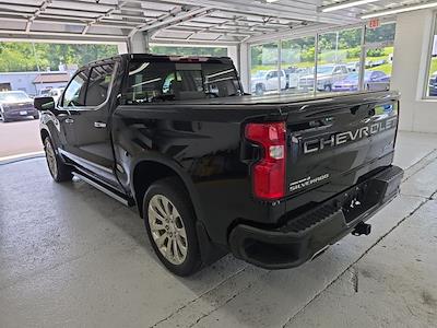 2019 Chevrolet Silverado 1500 Crew Cab 4WD Pickup for sale #25G160A - photo 2