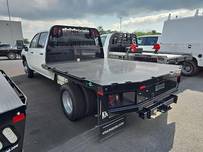 2025 Chevrolet Silverado 3500 Crew Cab DRW 4WD Flatbed Truck for sale #25WC73 - photo 2