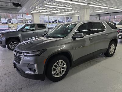 Used 2023 Chevrolet Traverse - photo 1