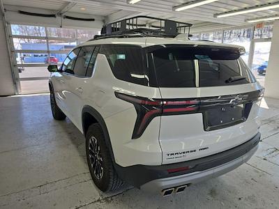 Used 2024 Chevrolet Traverse - photo 1