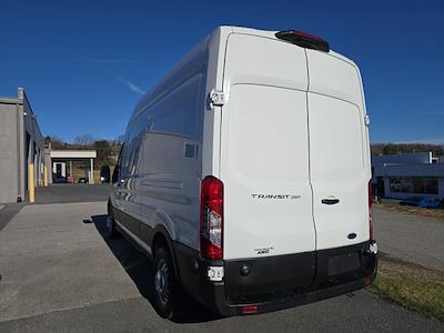 Used 2024 Ford Transit 250 - photo 1