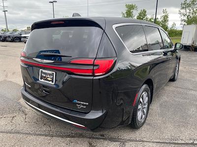 2023 Chrysler Pacifica FWD Minivan for sale #RT5672 - photo 2