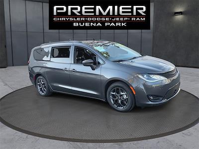 Used 2020 Chrysler Pacifica - photo 1